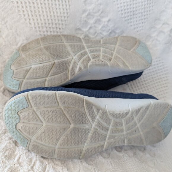 Skechers slip ins shoes - Picture 7 of 9